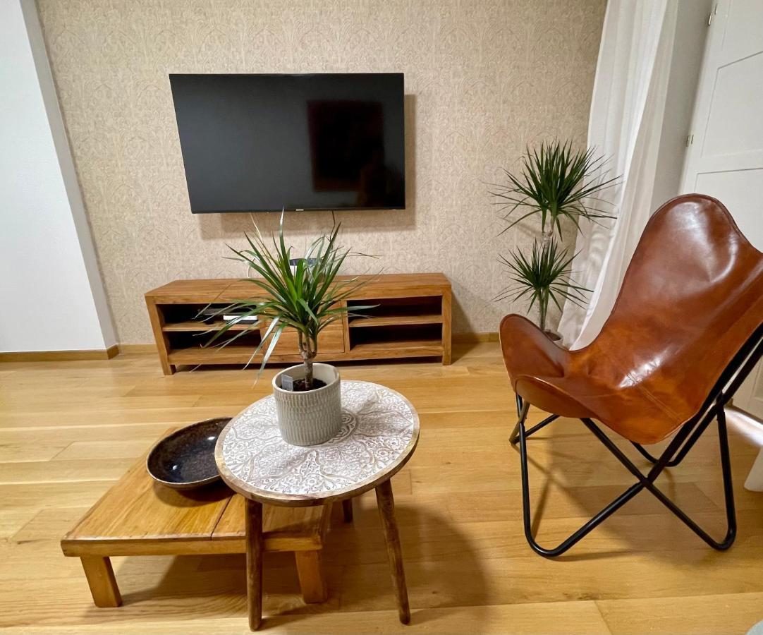 Piso Principal Apartment Ourense Bagian luar foto